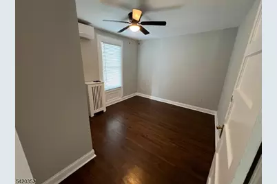 100 Elm St #1, Montclair, NJ 07042 - Photo 25