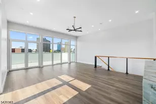 21 Lincoln Park, Newark, NJ 07102 - Photo 1