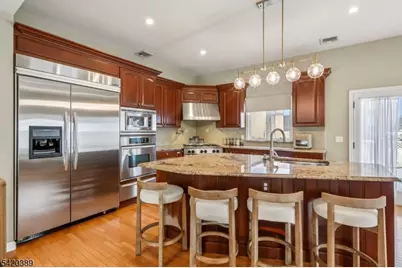 28 George St, Saddle Brook Township, NJ 07663 - Photo 11