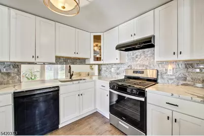 181 E Pleasant Grove Rd, Jackson, NJ 08527 - Photo 9