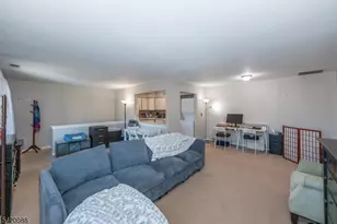 51 Sunrise Dr, Hanover Township, NJ 07981 - Photo 9