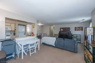 51 Sunrise Dr, Hanover Township, NJ 07981 - Photo 5