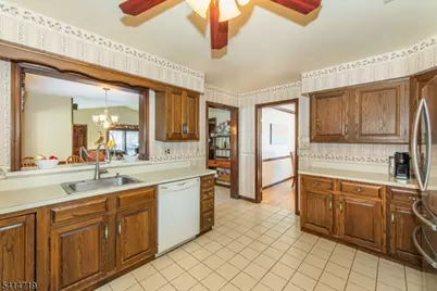 181 Center Grove Rd, Randolph Township, NJ 07869 - Photo 13