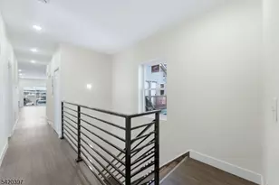 392 S 19th St, Newark, NJ 07103 - Photo 19