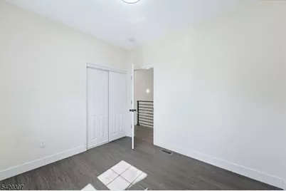 392 S 19th St, Newark, NJ 07103 - Photo 13