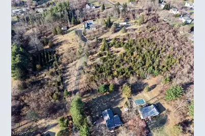 2 Rossi Dr, Clinton Township, NJ 08809 - Photo 5