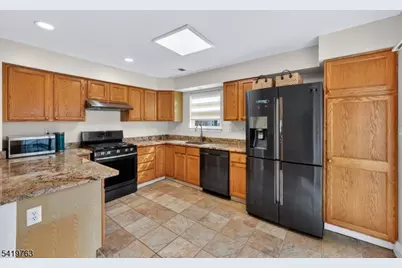 307 Hannah Way, Bridgewater, NJ 08807 - Photo 17