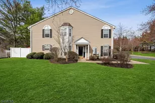 307 Hannah Way, Bridgewater, NJ 08807 - Photo 3