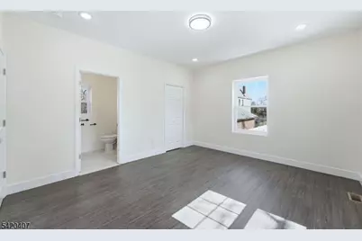 392 S 19th St, Newark, NJ 07103 - Photo 17