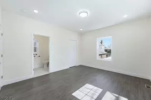 392 S 19th St, Newark, NJ 07103 - Photo 17