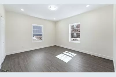 392 S 19th St, Newark, NJ 07103 - Photo 15