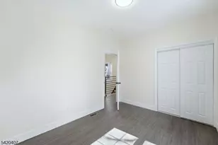 392 S 19th St, Newark, NJ 07103 - Photo 7