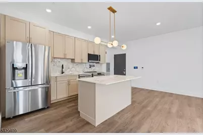 21 Lincoln Park #100, Newark, NJ 07102 - Photo 3