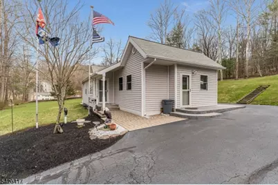 122 Washington Ave, High Bridge, NJ 08829 - Photo 3