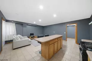 595-597 N 5th St, Newark, NJ 07107 - Photo 39