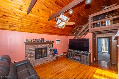 31 Plum Tree Rd, Vernon, NJ 07462 - Photo 3