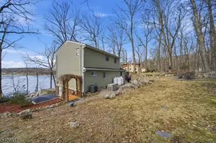 51 Lakeside Dr, Vernon, NJ 07422 - Photo 37