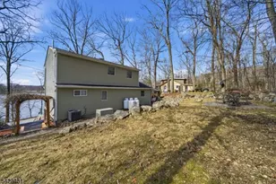 51 Lakeside Dr, Vernon, NJ 07422 - Photo 39