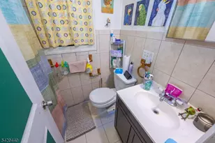 28 Highland St, Paterson, NJ 07524 - Photo 25