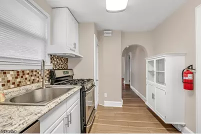 36 Cortland Pl #B, Tenafly, NJ 07670 - Photo 7