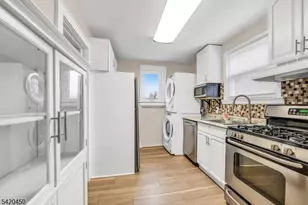 36 Cortland Pl, Tenafly, NJ 07670 - Photo 9