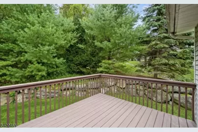 12 Oak Point Dr, Hamburg, NJ 07419 - Photo 31