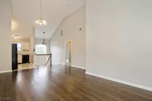 12 Oak Point Dr, Hamburg, NJ 07419 - Photo 7