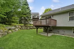 12 Oak Point Dr, Hamburg, NJ 07419 - Photo 33