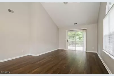 12 Oak Point Dr, Hamburg, NJ 07419 - Photo 5