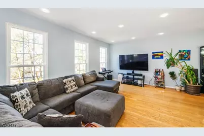 10 Gannet Ct, Wayne, NJ 07470 - Photo 9
