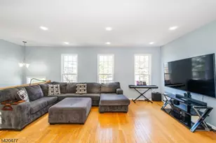 10 Gannett Ct, Wayne, NJ 07470 - Photo 3