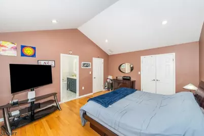 10 Gannett Ct, Wayne, NJ 07470 - Photo 15