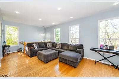 10 Gannet Ct, Wayne, NJ 07470 - Photo 7