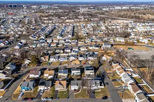 31 Marie Rd, Woodbridge Township, NJ 08863 - Photo 5