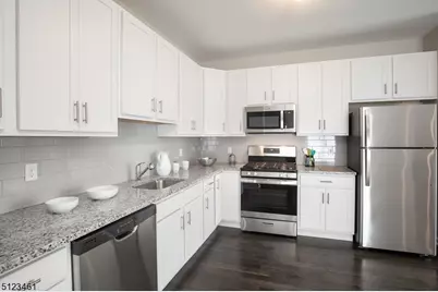 40 Arlene Ct, Parsippany, NJ 07950 - Photo 7