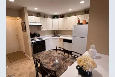 6 Buchanon Ct, West Orange Township, NJ 07052 - Photo 3