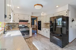 237 Tabor Rd, Morris Plains, NJ 07950 - Photo 7