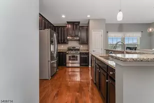 34 Washington Square Circle, Washington Boro, NJ 07882 - Photo 11