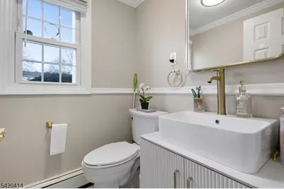 8 Curtis Dr, Lincoln Park, NJ 07035 - Photo 9