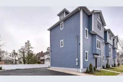 117 Valley Rd #3, Montclair, NJ 07042 - Photo 3