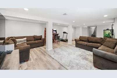 28 Raynor Rd, Morris Township, NJ 07960 - Photo 19