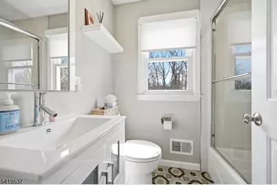 28 Raynor Rd, Morris Township, NJ 07960 - Photo 15