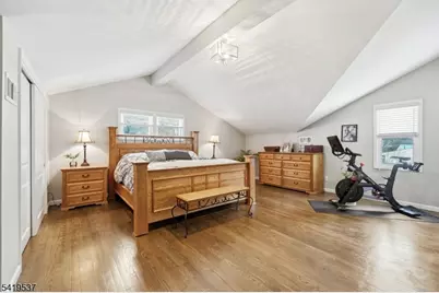 28 Raynor Rd, Morris Township, NJ 07960 - Photo 9