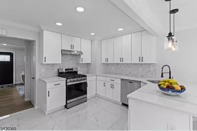 138 Merrill Rd, Clifton, NJ 07012 - Photo 9