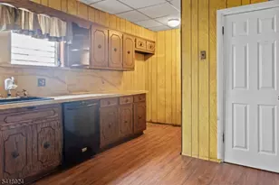 315 Meeker Ave, Newark, NJ 07112 - Photo 9