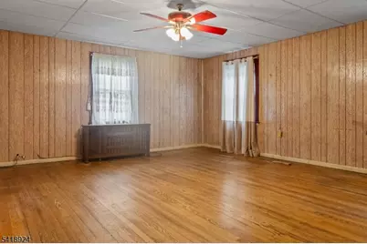 315 Meeker Ave, Newark, NJ 07112 - Photo 15