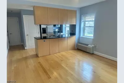 70 S Munn Ave #212, East Orange, NJ 07018 - Photo 9