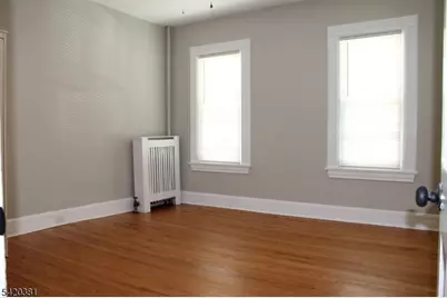 37 W Hanover Ave-1st Flr, Morris Plains, NJ 07950 - Photo 9