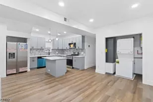 858 S 16th St, Newark, NJ 07108 - Photo 7