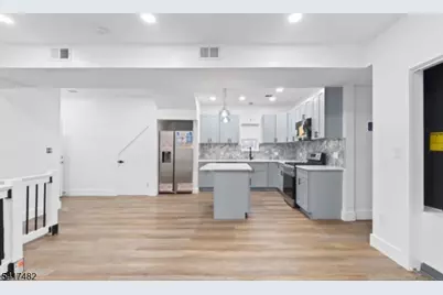 858 S 16th St, Newark, NJ 07108 - Photo 9
